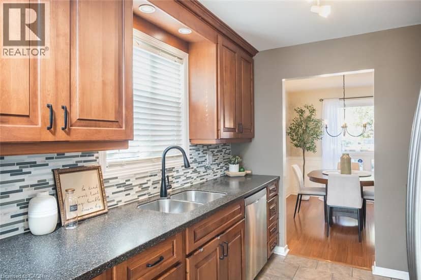45 NISKA Drive, Waterdown, photo 6