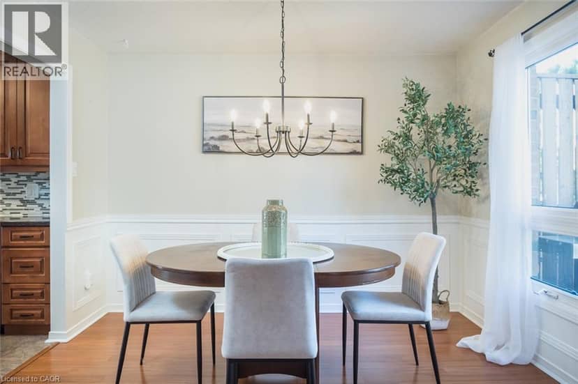 45 NISKA Drive — photo 9 of 29