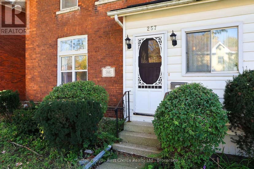 257 Ontario Street, Stratford, photo 3
