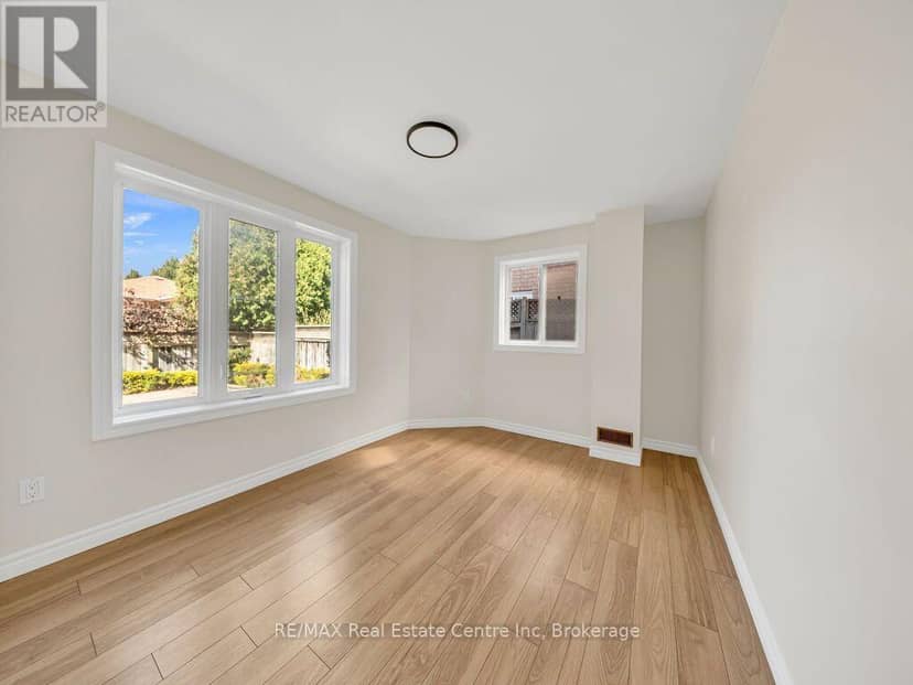 61 Moffatt Lane — photo 35 of 40
