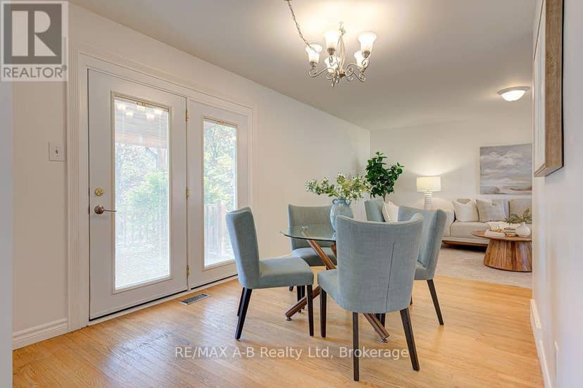 118 Feick Crescent — photo 14 of 40