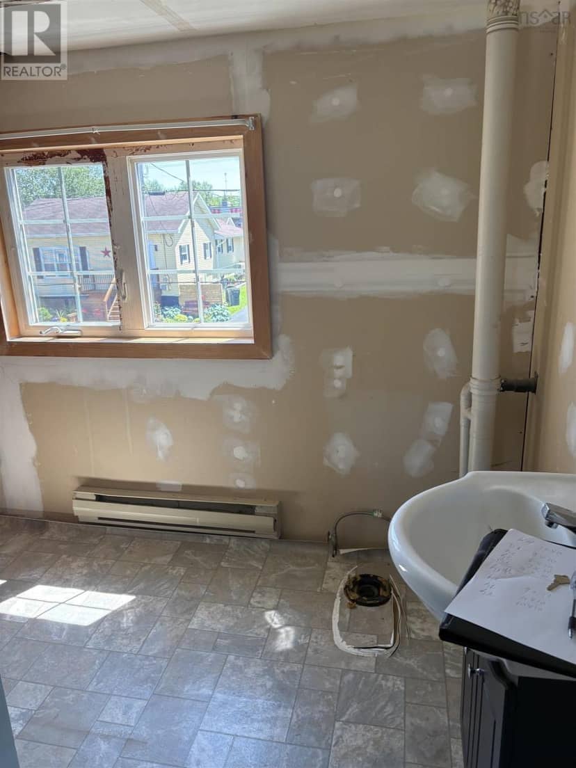 37 Bennett Street — photo 19 of 25