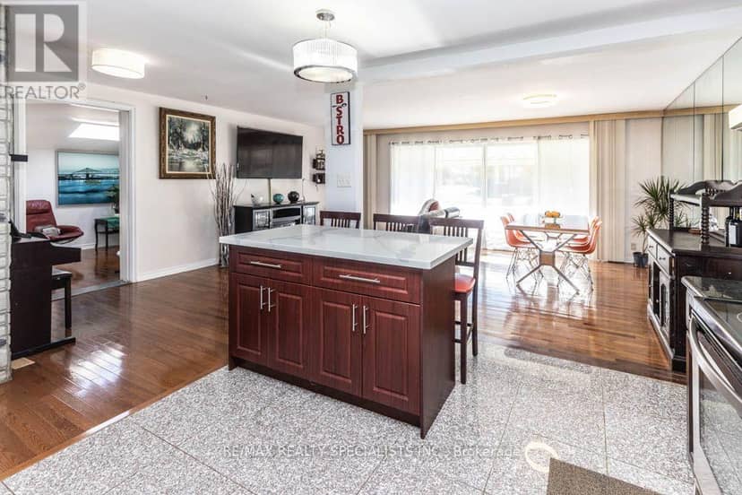 124 Roebuck Drive — photo 11 of 28