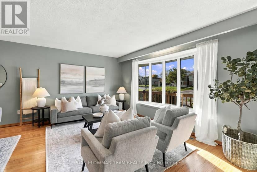 229 Phillip Murray Avenue, Oshawa, photo 3