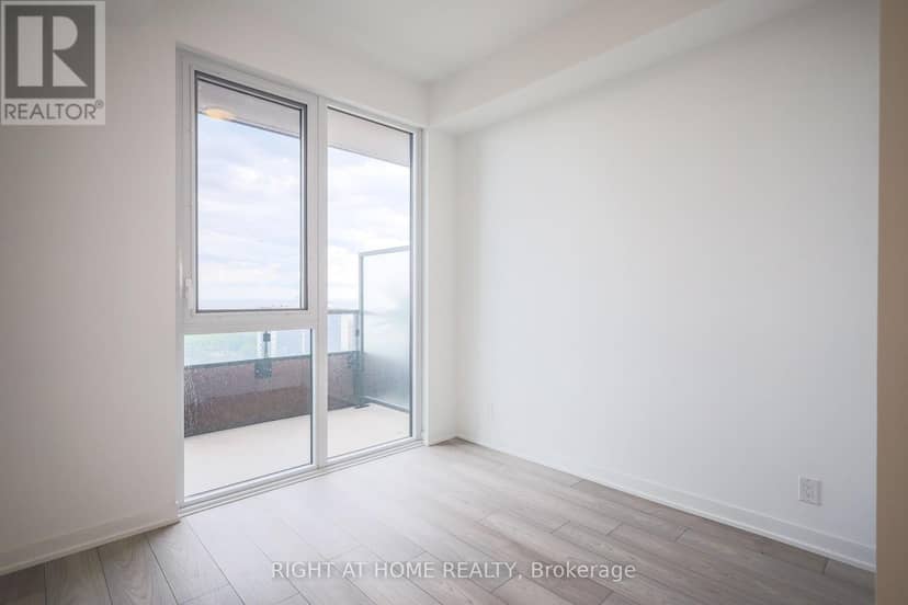 1209 - 285 Dufferin Street — photo 13 of 34