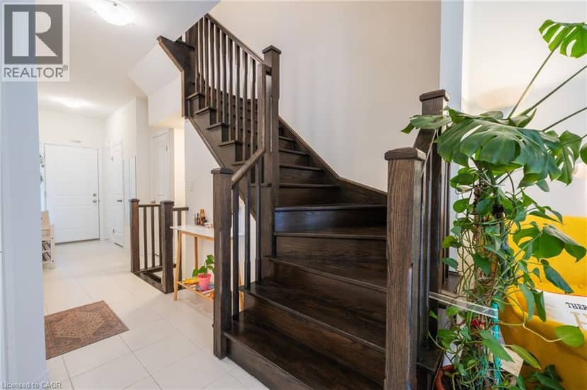 30 CLELAND Avenue — photo 9 of 40