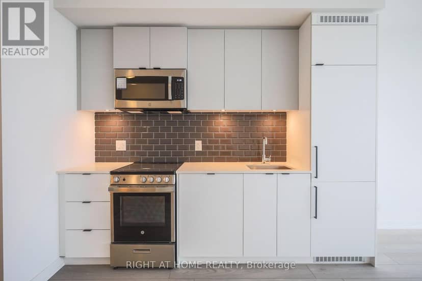 1209 - 285 Dufferin Street — photo 9 of 34