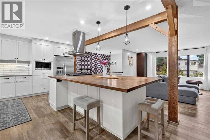 1703 107 Avenue SW, Calgary, photo 3