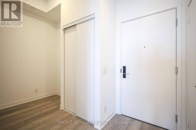 1209 - 285 Dufferin Street — photo 6 of 34