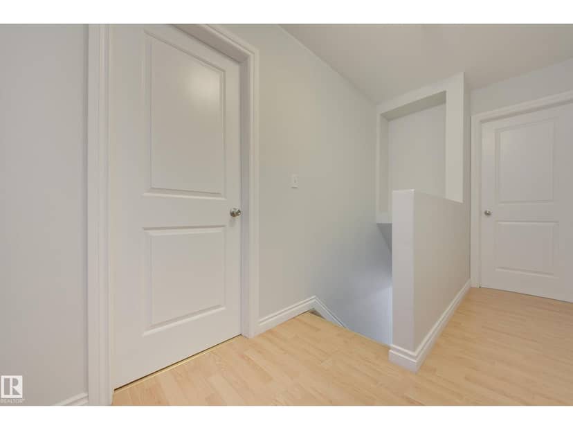4908 51 AV — photo 20 of 40