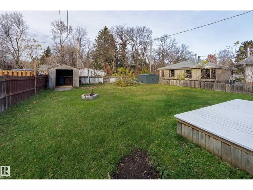 4908 51 AV — photo 38 of 40