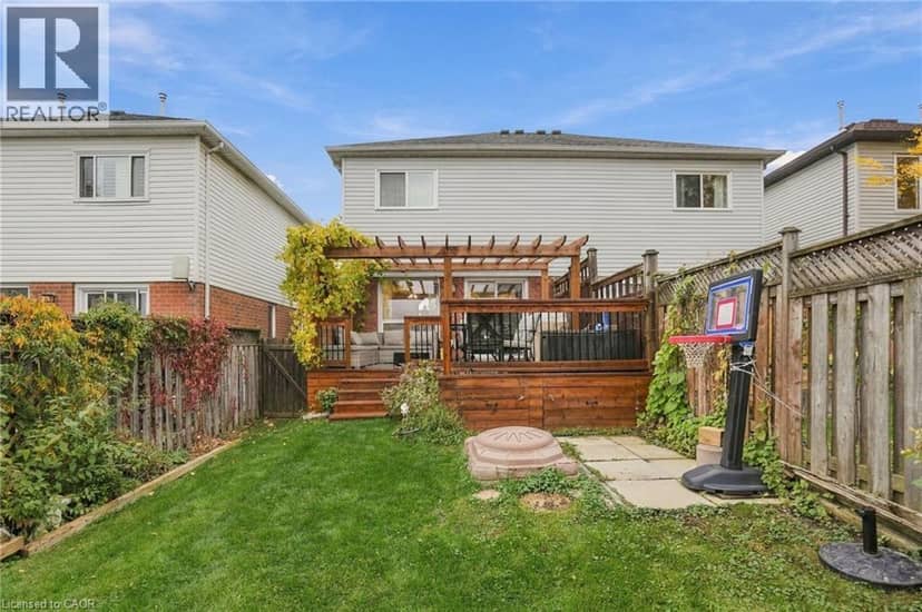 42 KILDONAN Crescent — photo 37 of 40