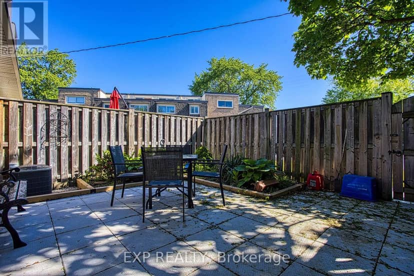 404 - 7 Viking Court — photo 18 of 26