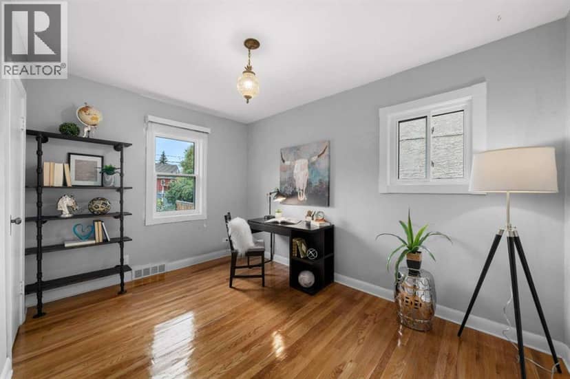239 24 Avenue NE — photo 22 of 40
