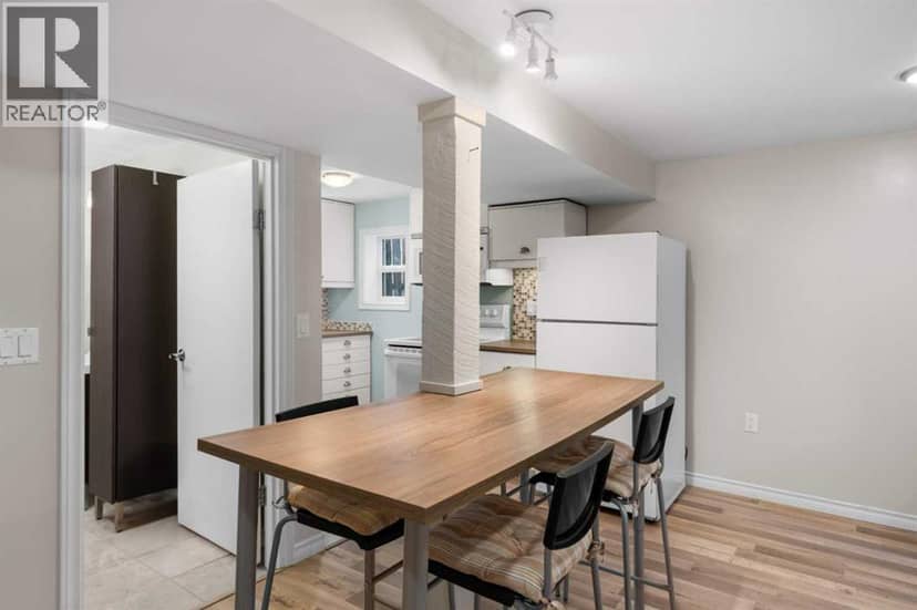 239 24 Avenue NE — photo 34 of 40