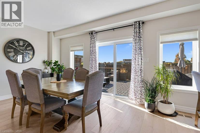 27 IRONGATE Drive — photo 11 of 40
