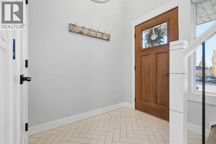 130 Chapman Close SE, Calgary, photo 3