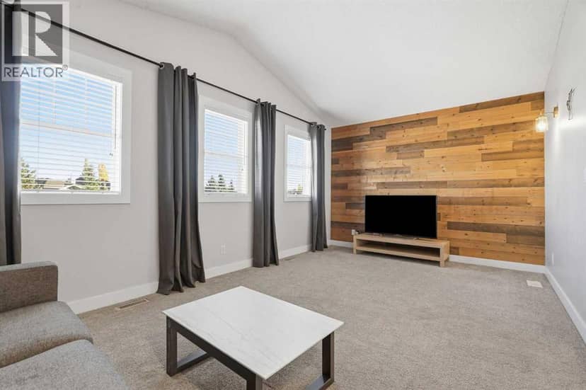 130 Chapman Close SE — photo 22 of 40