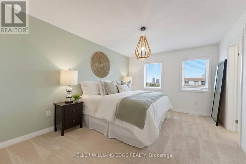 739 Banks Crescent — photo 15 of 35