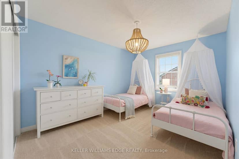 739 Banks Crescent — photo 19 of 35