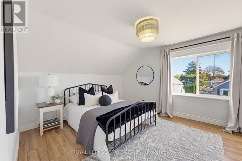 206 Craigroyston Road — photo 27 of 40