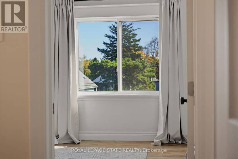 206 Craigroyston Road — photo 28 of 40