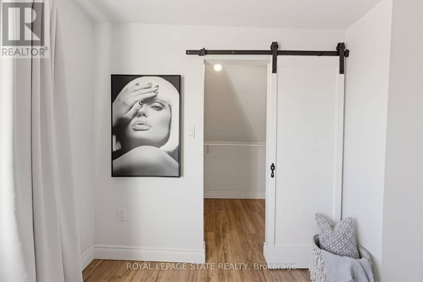 206 Craigroyston Road — photo 30 of 40