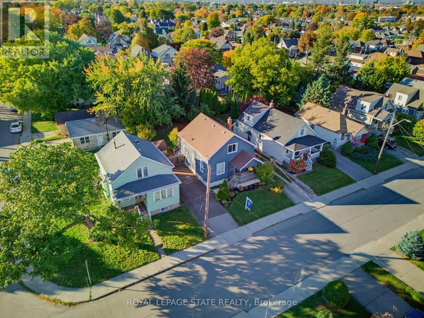 206 Craigroyston Road — photo 38 of 40