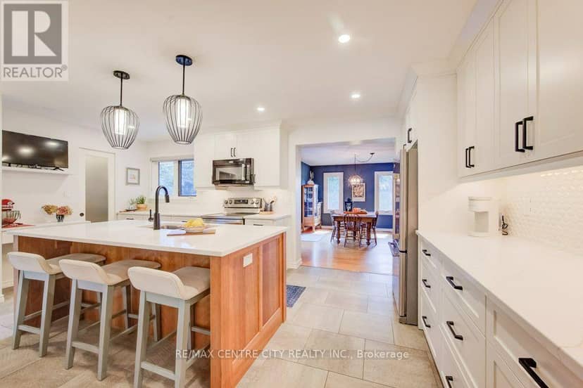 280 Hope Street E — photo 11 of 40