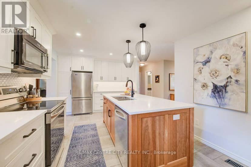 280 Hope Street E — photo 18 of 40