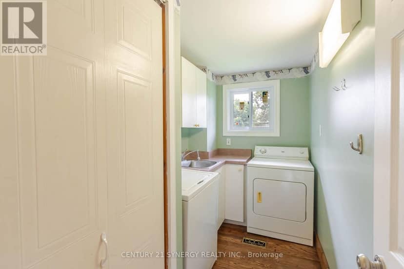 677 Bowes Side Road — photo 16 of 40