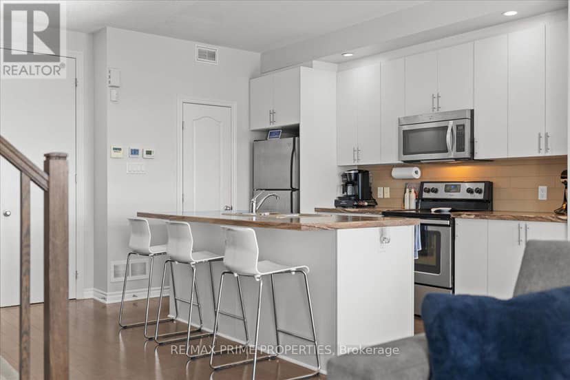 218 Chaperal Private — photo 11 of 40