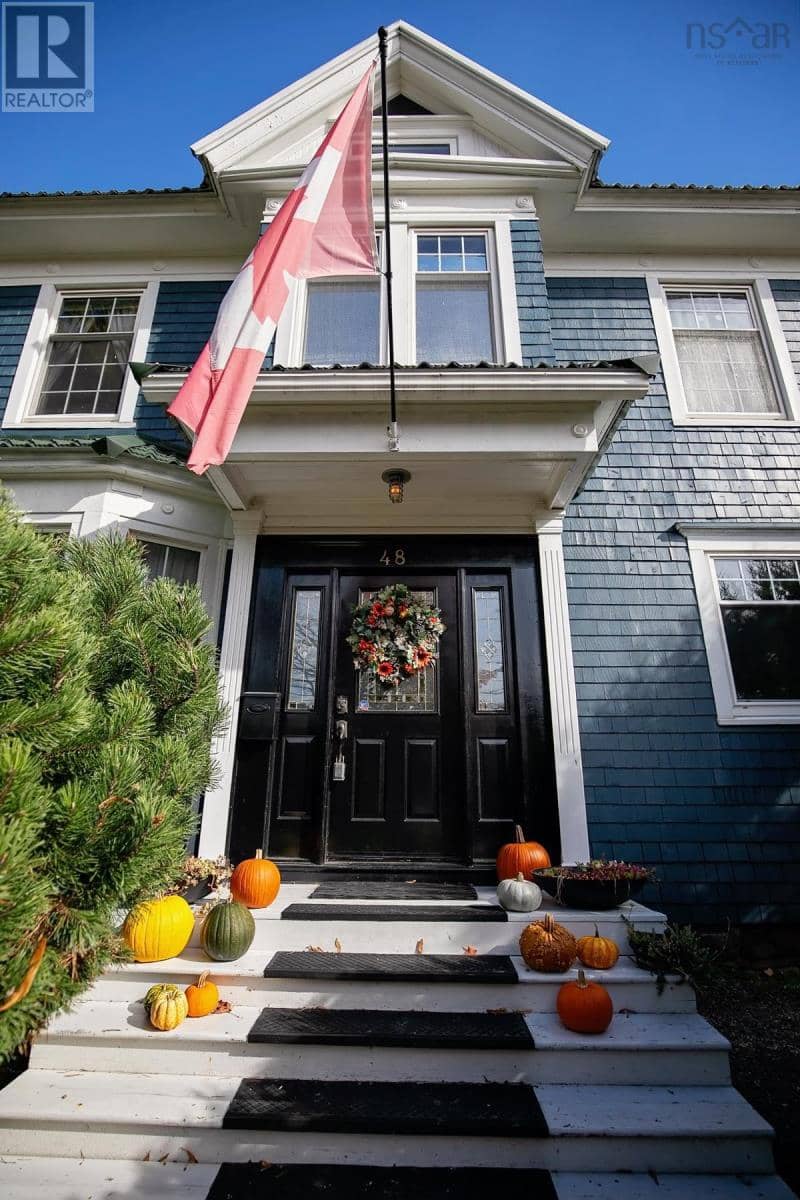48 Rupert Street — photo 9 of 40