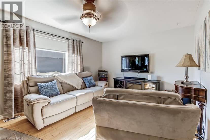 36 ALEXANDER Drive, Brantford, photo 6