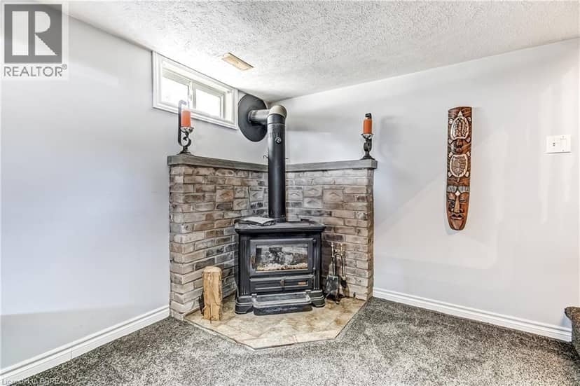 36 ALEXANDER Drive — photo 13 of 23