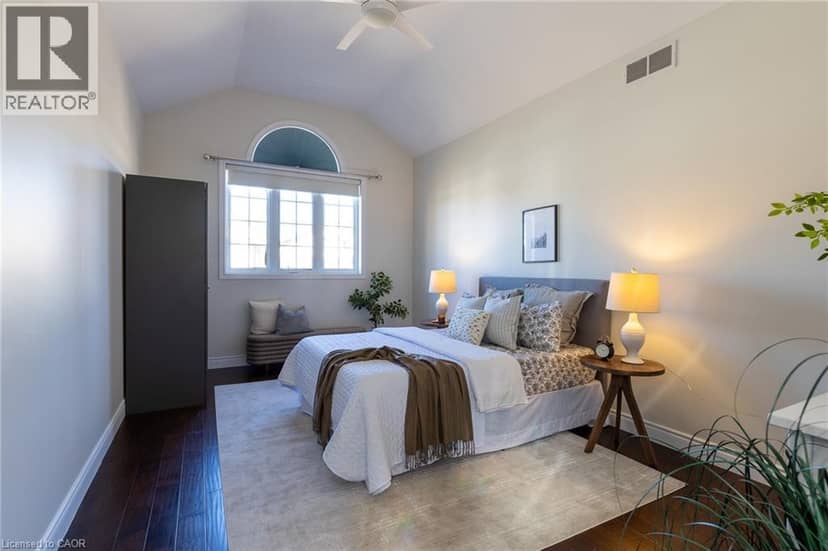 569 VIOLET Street — photo 15 of 40