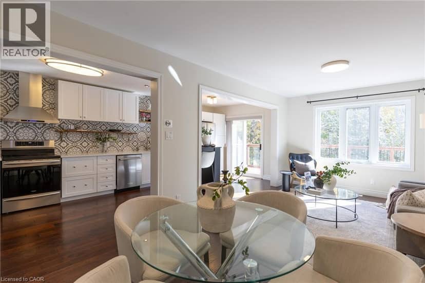 569 VIOLET Street — photo 10 of 40