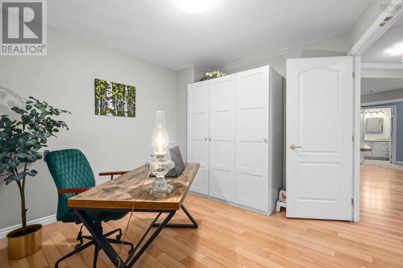106 - 78 Regency Park Drive — photo 31 of 40