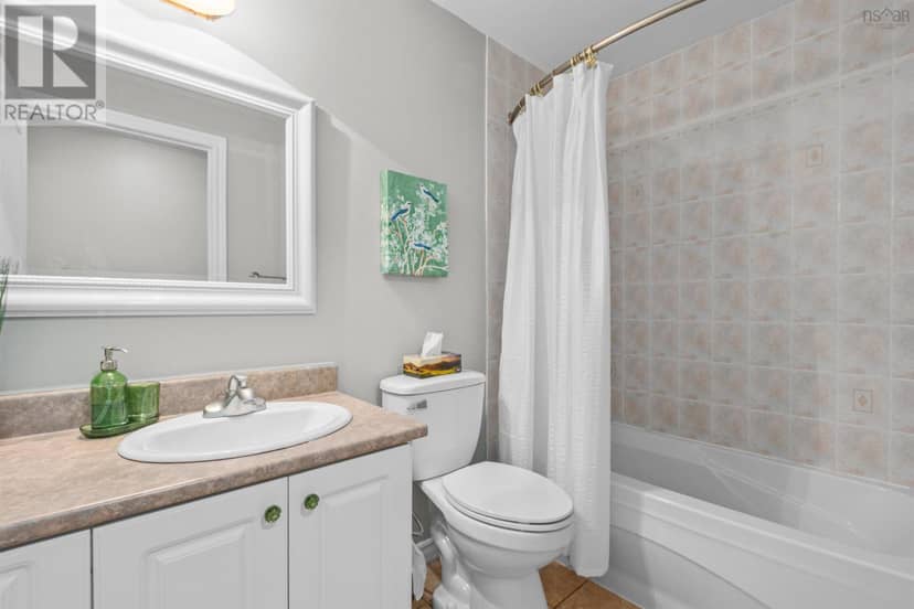 106 - 78 Regency Park Drive — photo 36 of 40