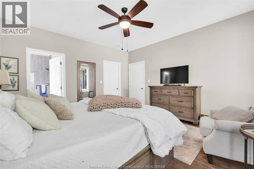 57 Red Oak Crescent — photo 28 of 40