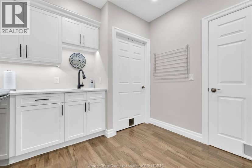 57 Red Oak Crescent — photo 38 of 40