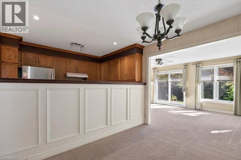 141 WELLAND VALE Road Unit# 29 — photo 15 of 36