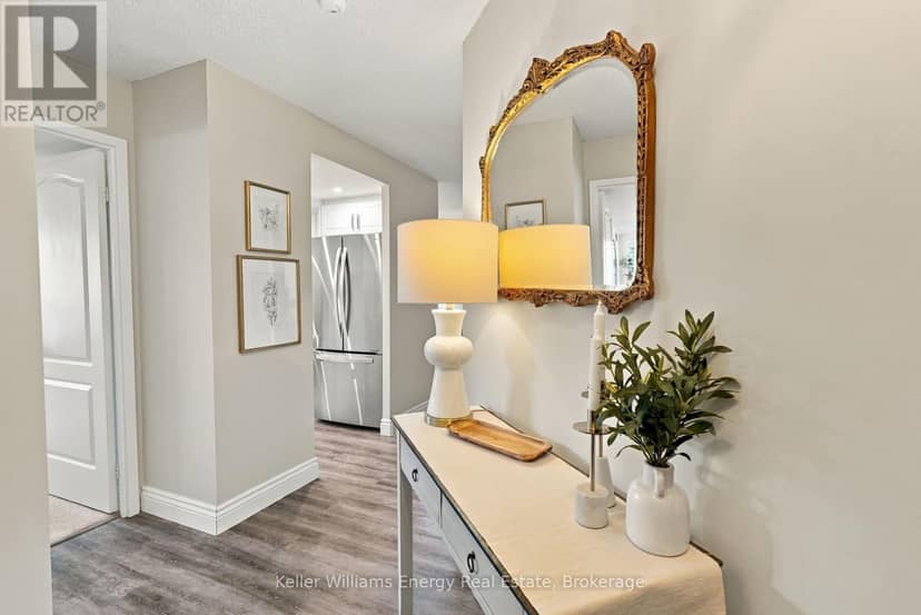 302 - 712 Rossland Road E, Whitby, photo 5