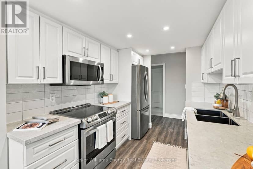 302 - 712 Rossland Road E, Whitby, photo 8