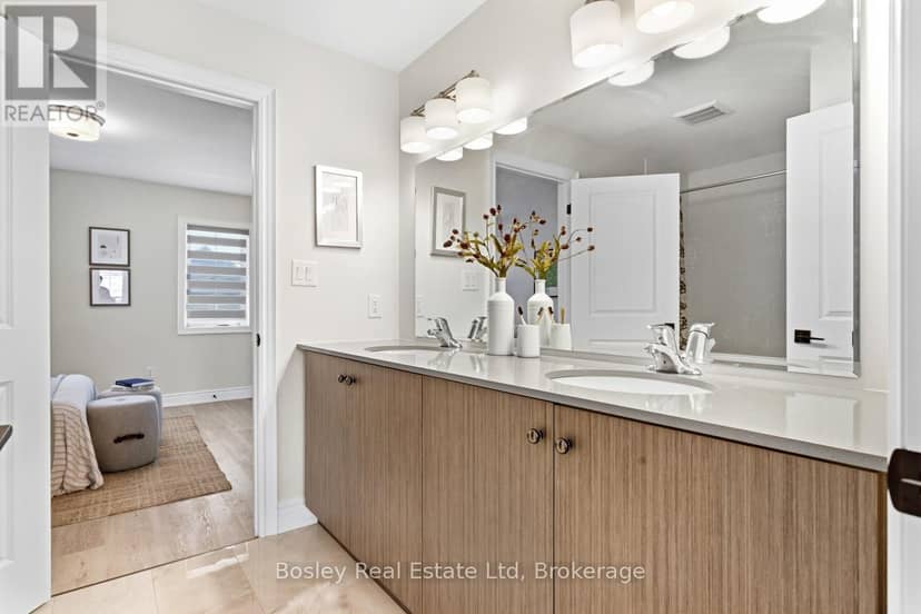 220 Strachan Street — photo 39 of 40