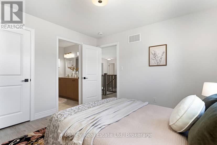 220 Strachan Street — photo 38 of 40
