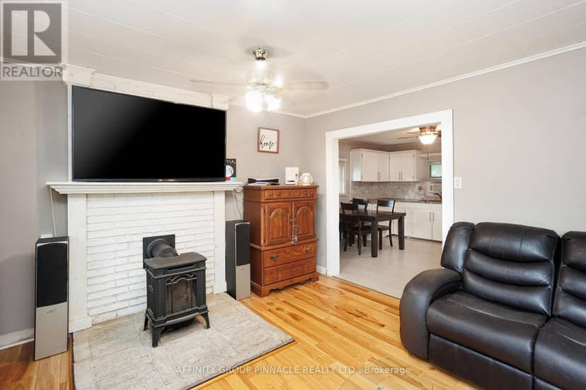 35 Clifton Street — photo 8 of 21