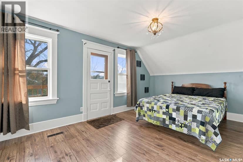 622 32nd STREET W — photo 20 of 40