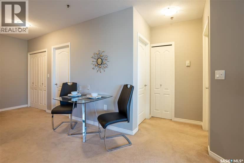 1002 1914 Hamilton STREET — photo 10 of 40