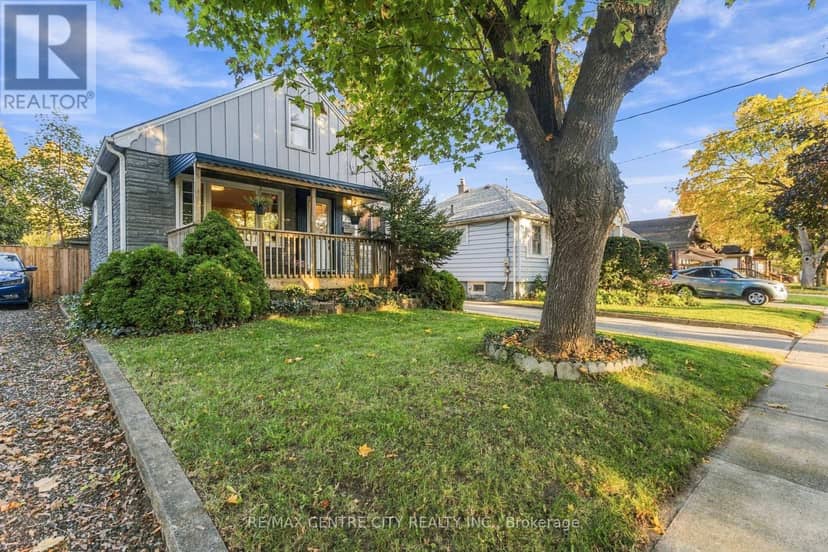 794 Strand Street, London East, photo 3